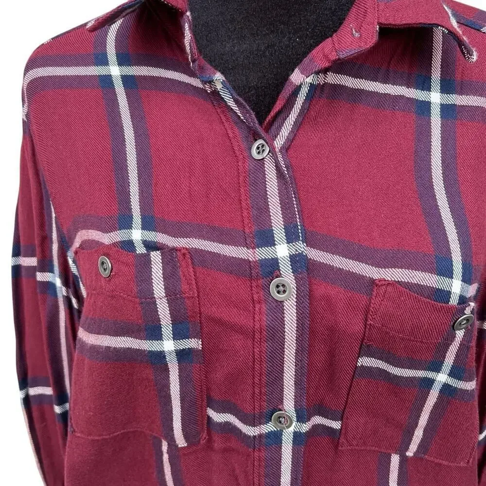 Kendall & Kylie women’s S plaid long sleeve button down top